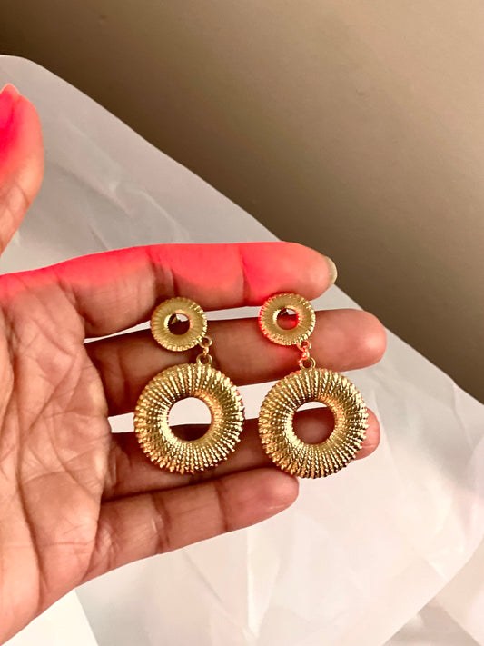 Circle dangles