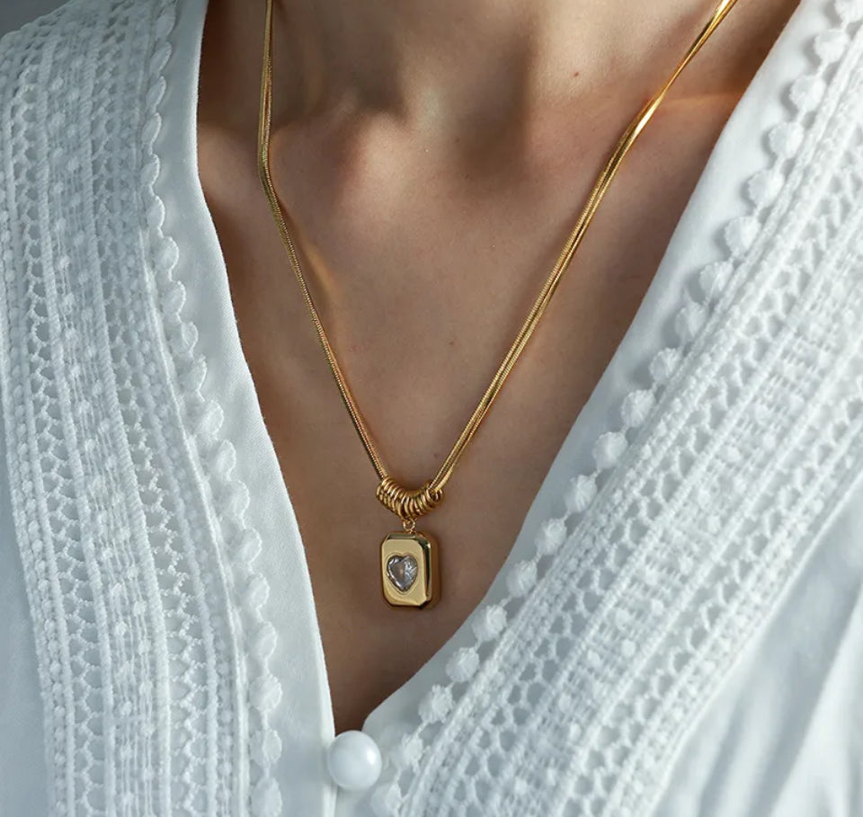 Chunky heart necklace