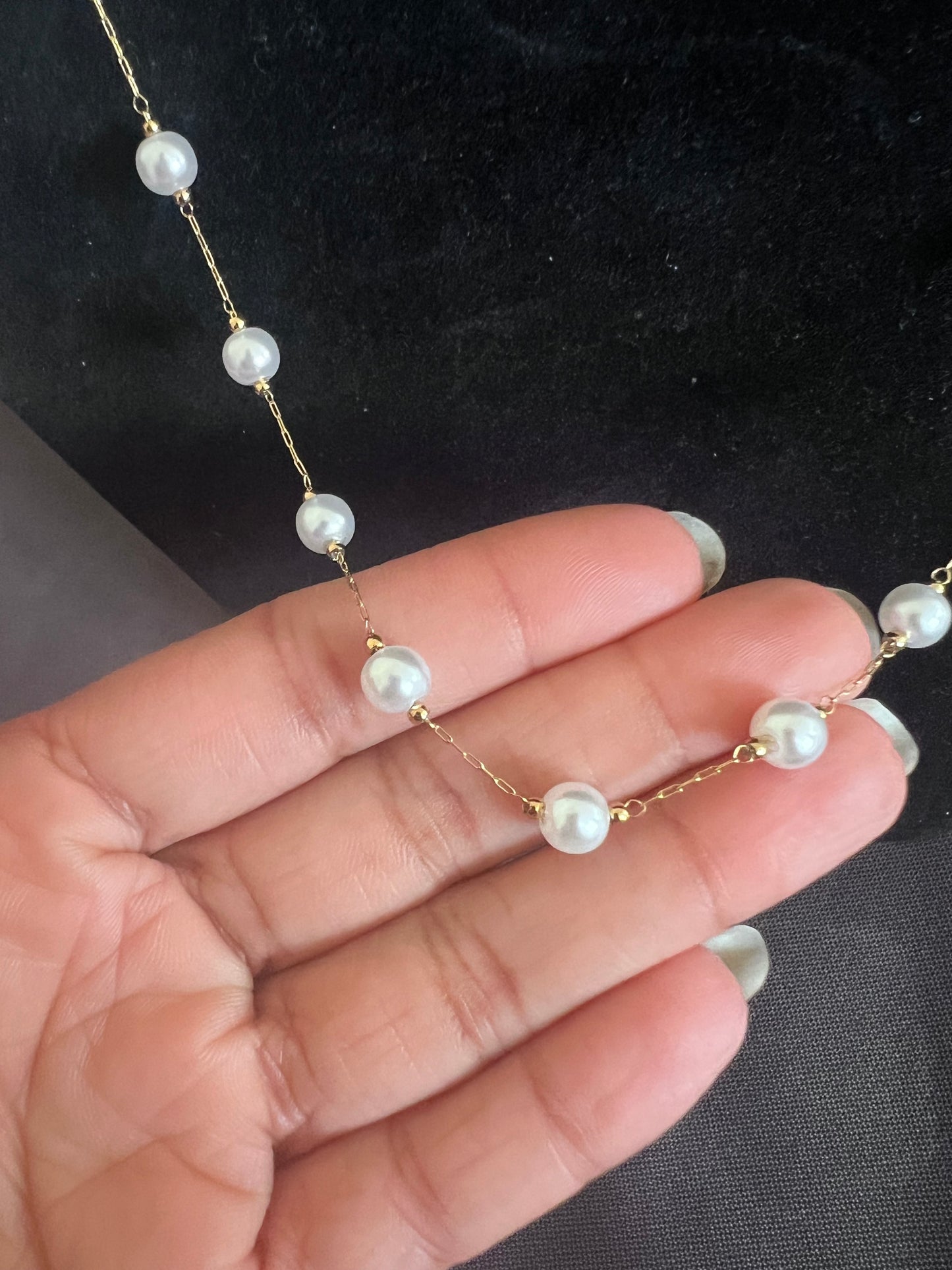 Knot necklace