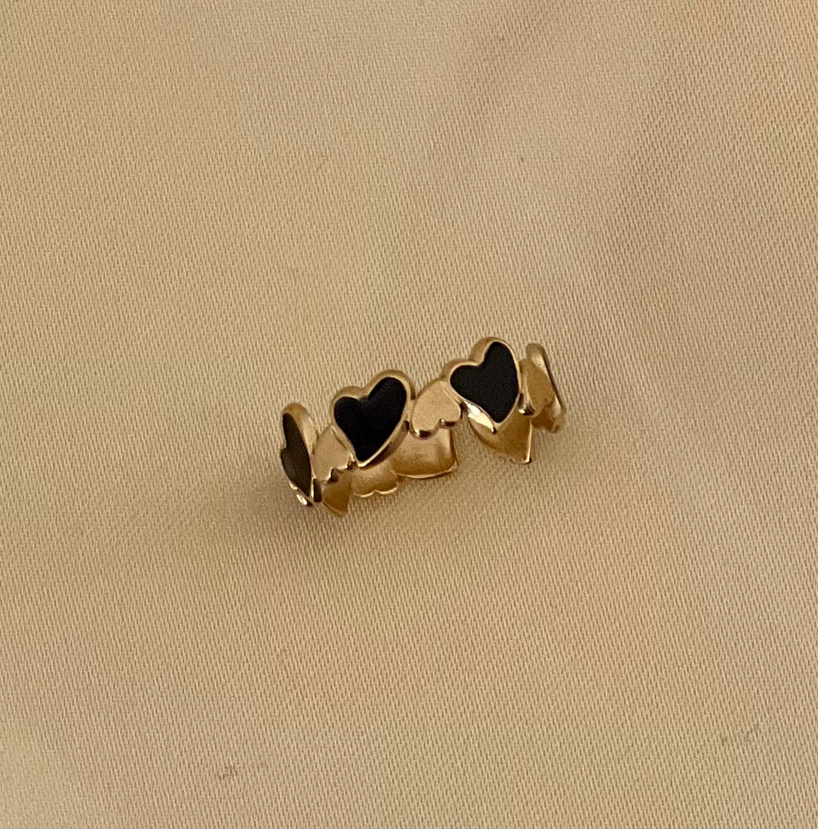 Heart to heart ring