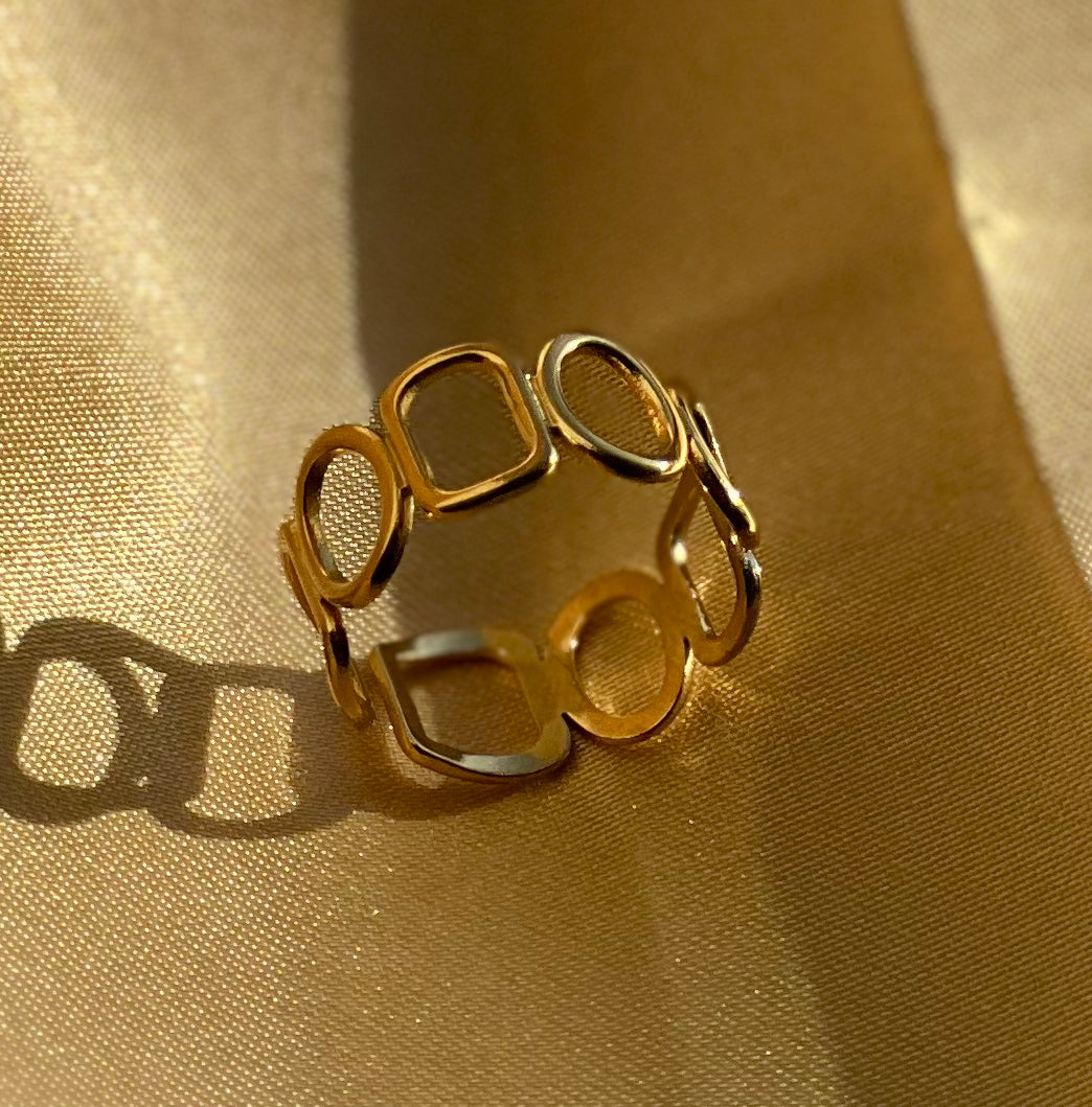 Hollow square ring