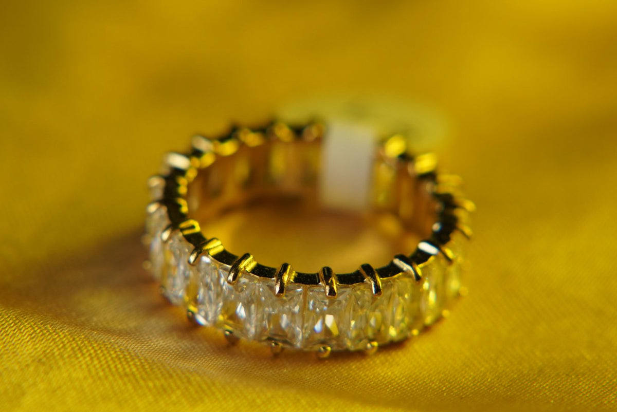 Square zircon ring