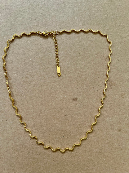 Wave necklace