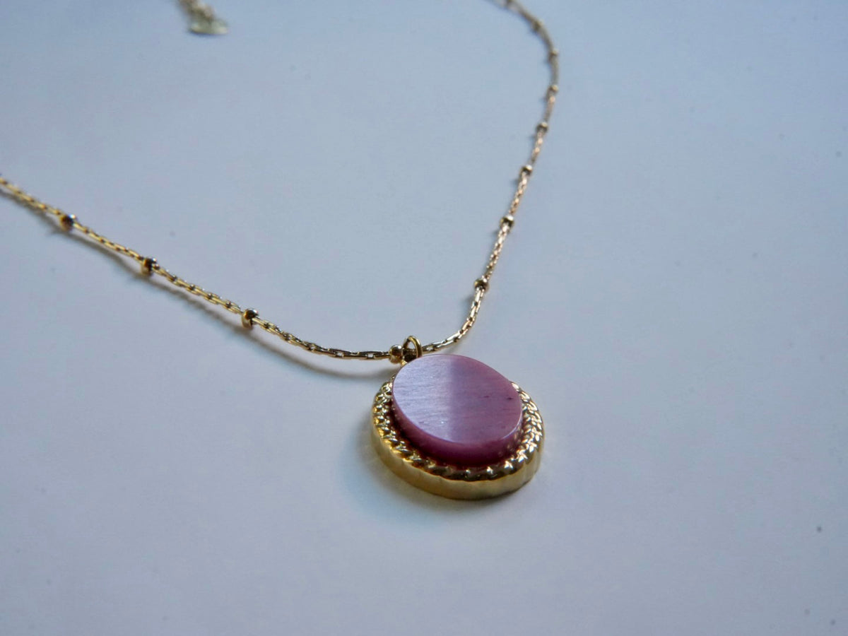 Pink natural stone necklace