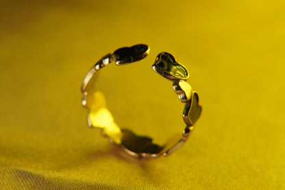 Heart to heart ring