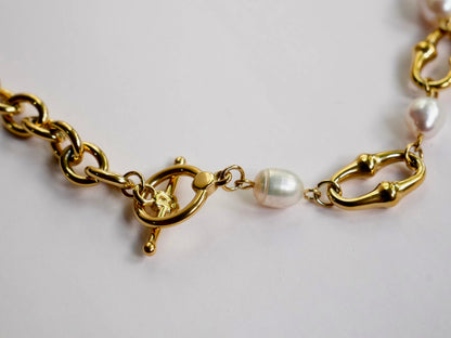 Chunky freshwater pearl necklace