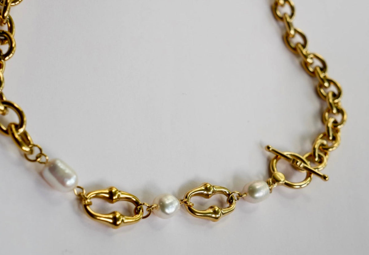Chunky freshwater pearl necklace