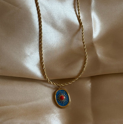 Lara pendant necklace