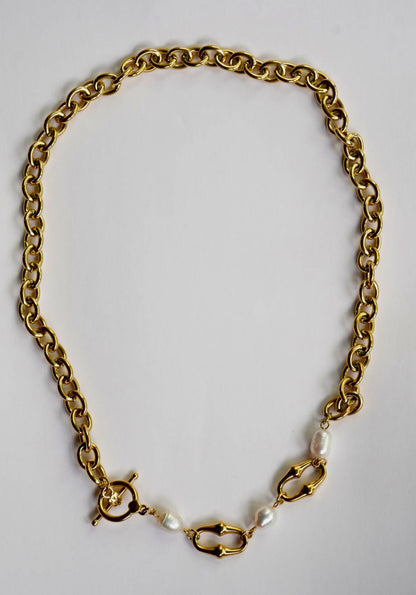 Chunky freshwater pearl necklace