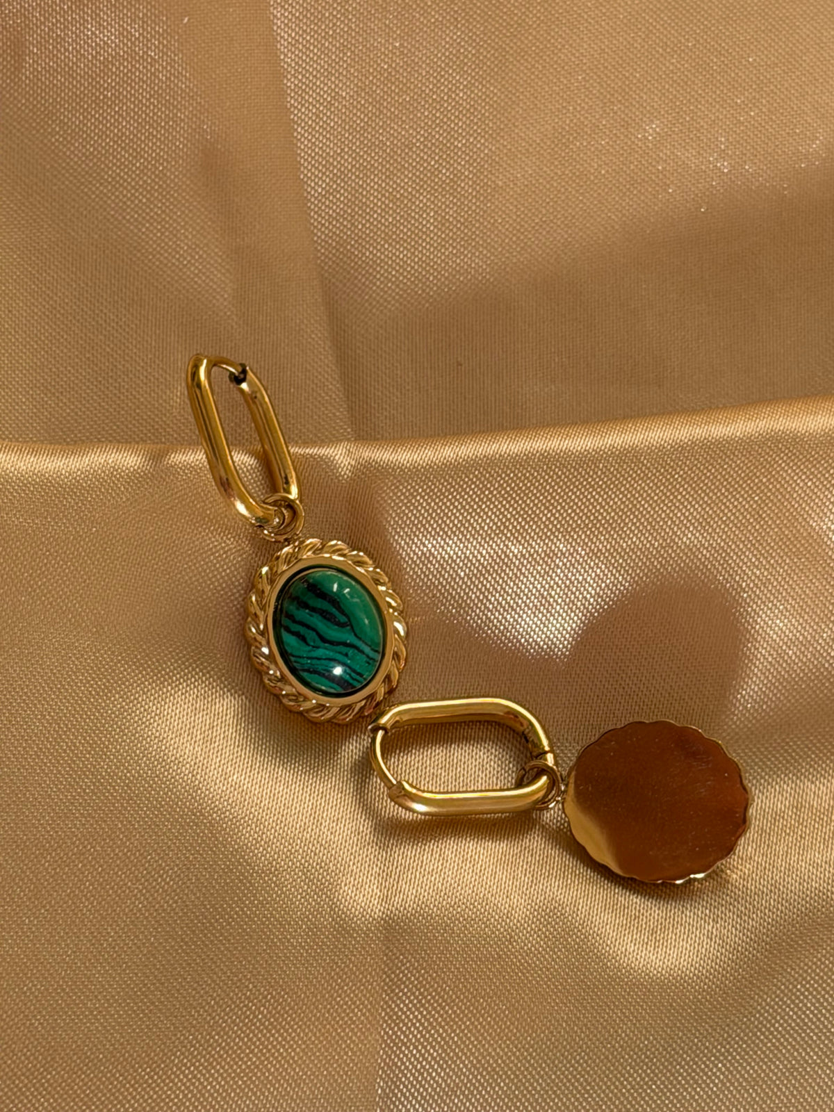 Malachite oval earrings