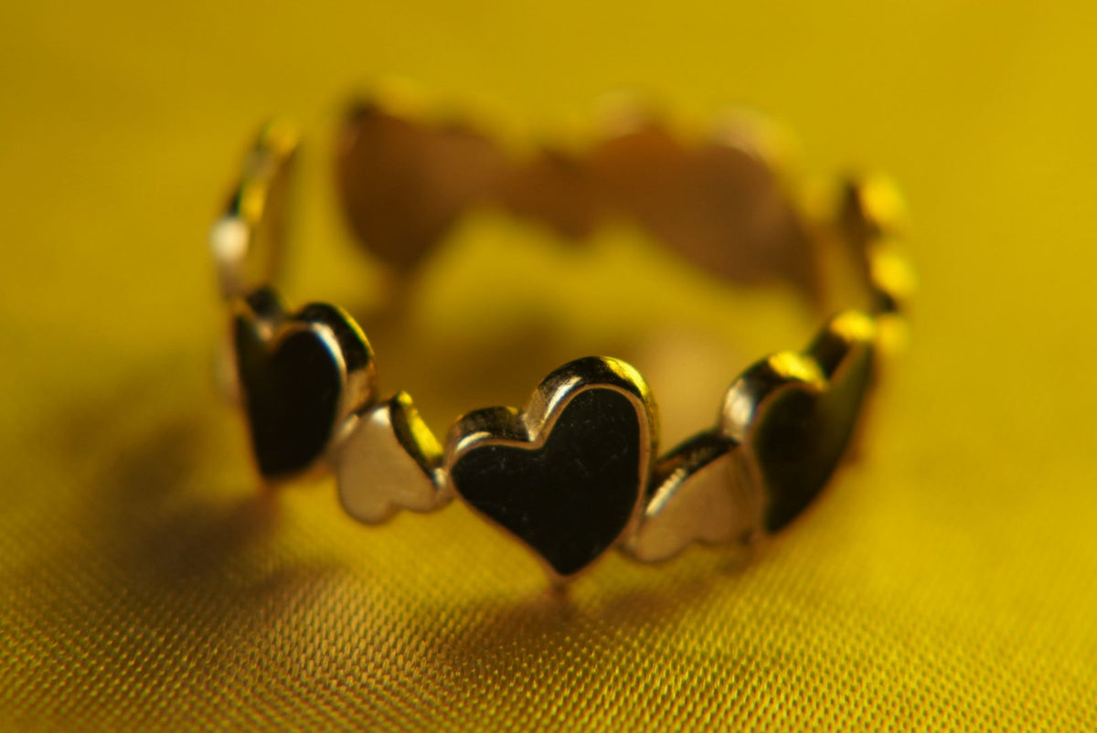 Heart to heart ring
